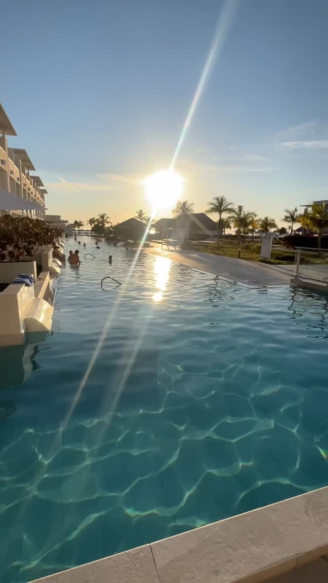 Post 8 by Sandra Sirois on Instagram (video)