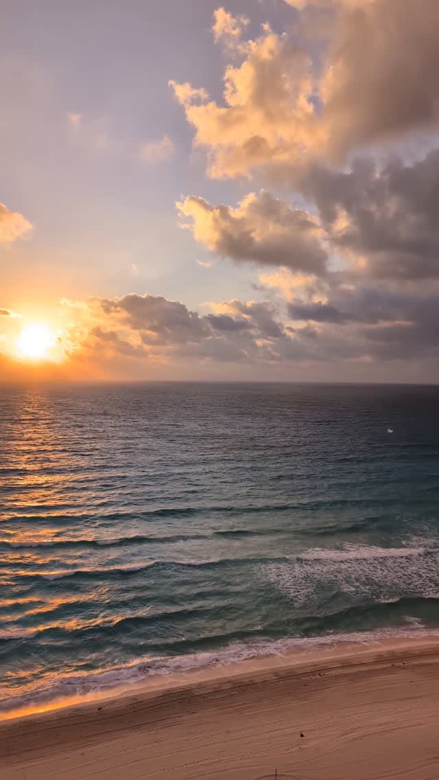 Post 10 by Christian Rotti on Instagram (video)