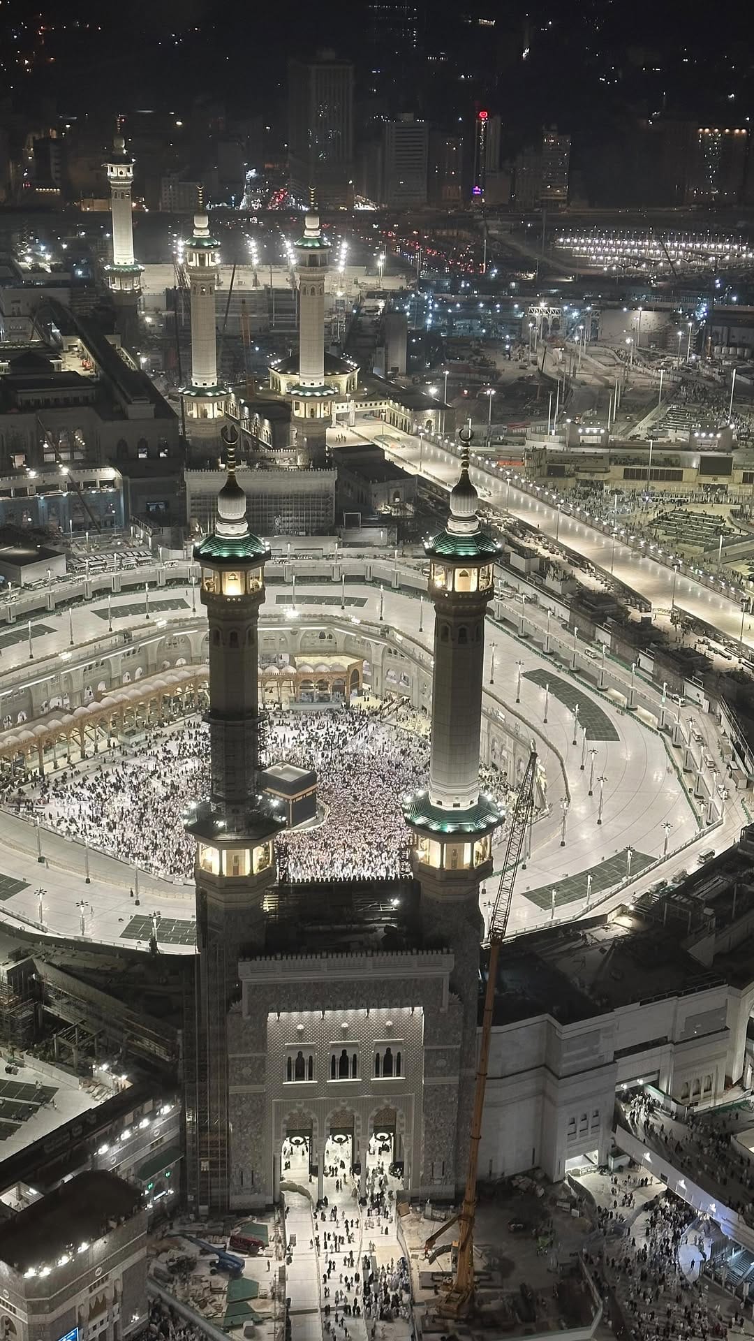 Post 7 by Samiya & Faizan on Instagram (video)