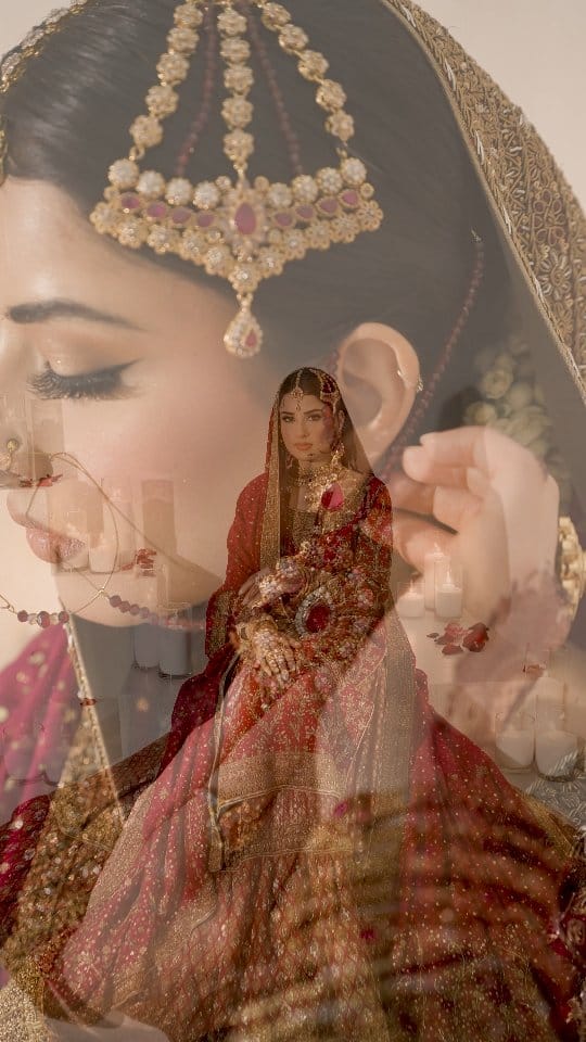 Post 4 by Zoya Irfan on Instagram (video)