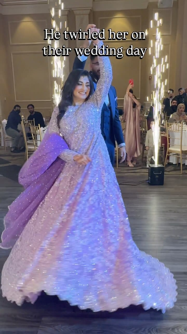 Post 6 by Saba Khan ❤️ on Instagram (video)