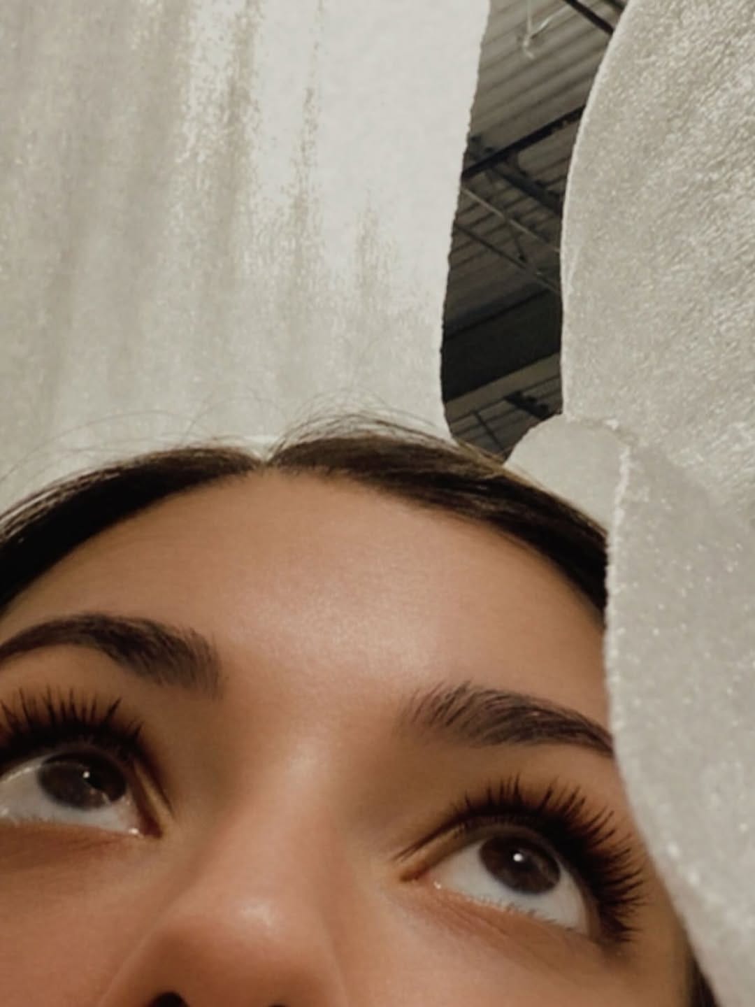 Post 2 by Clara Esteves on Instagram (image)