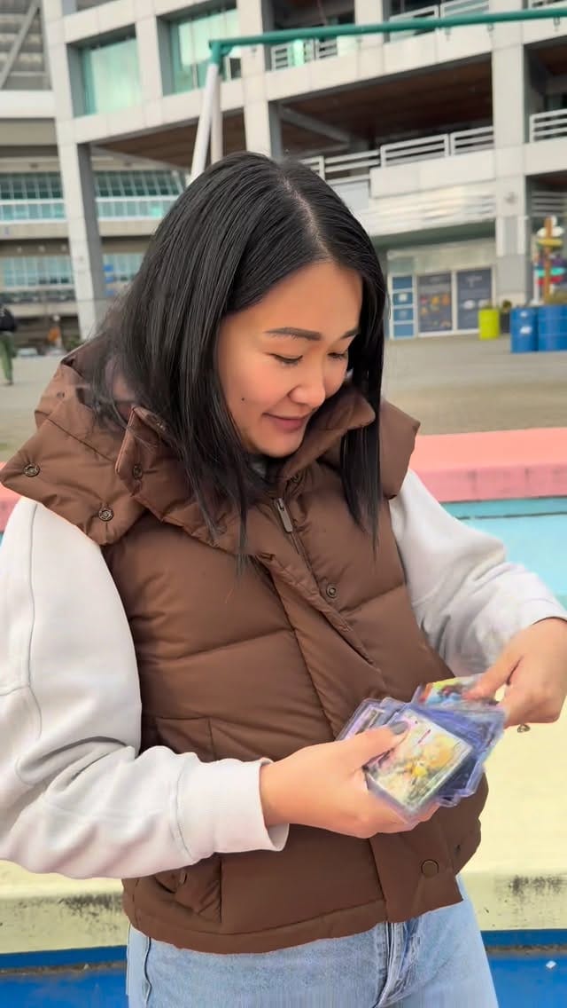 Post 4 by Vivian Li on Instagram (video)