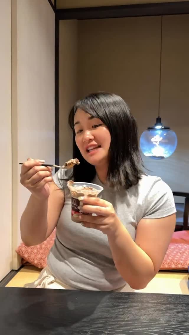 Post 7 by Vivian Li on Instagram (video)