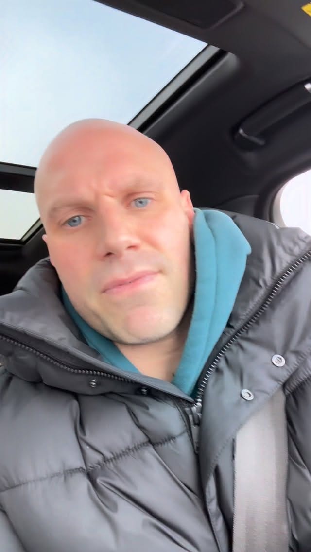 Post 1 by Etienne Boulay on Instagram (video)