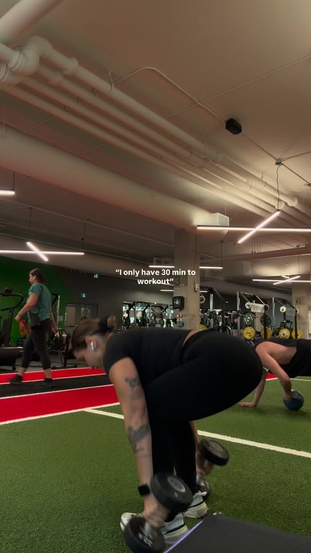Post 9 by Alexa Rdz on Instagram (video)