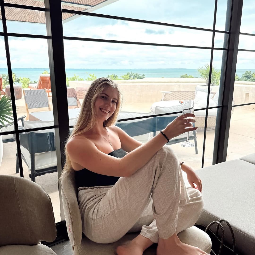 Post 9 by ＴＡＬＥＡＨ  ＳＭＩＴＨ | Entrepreneur on Instagram (image)