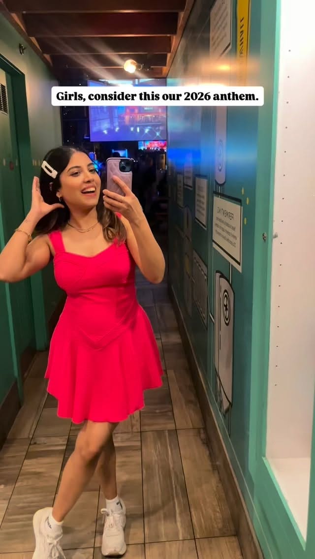 Post 5 by Astha Vashist on Instagram (video)