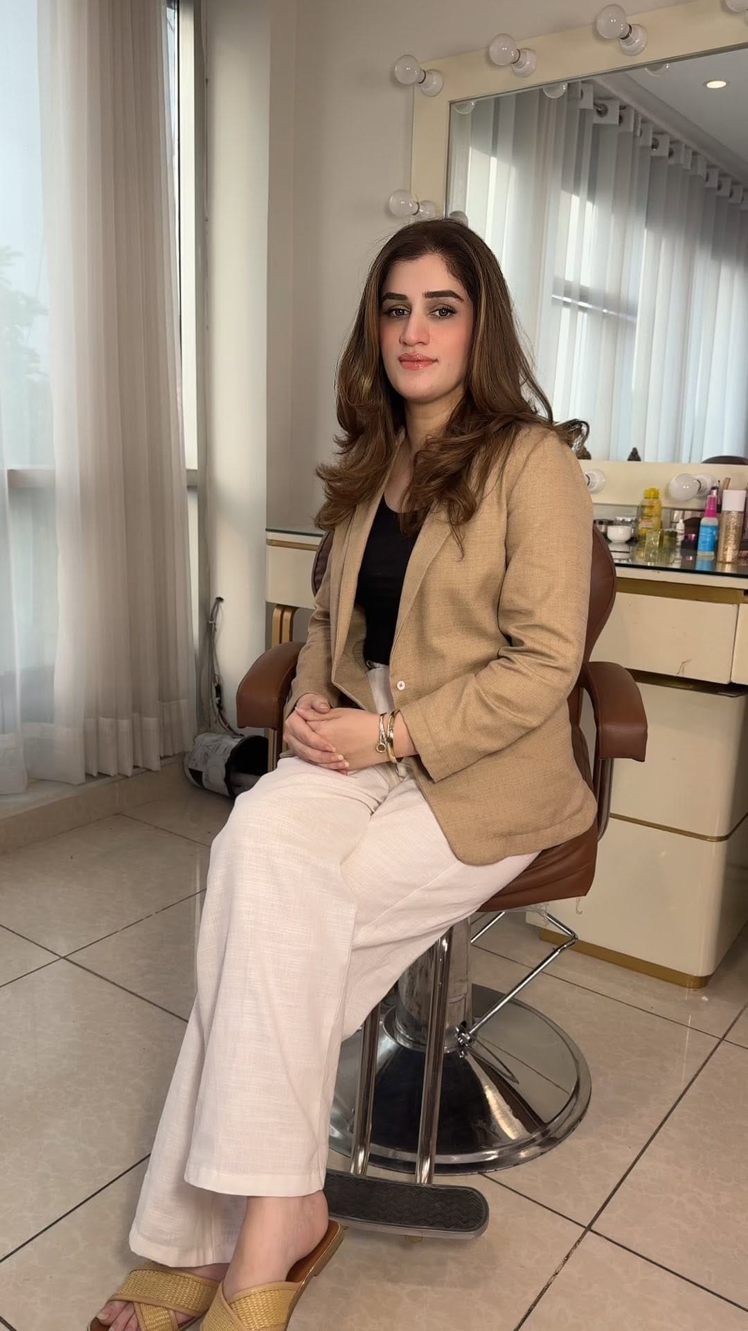 Post 4 by Ayesha Azhar on Instagram (video)