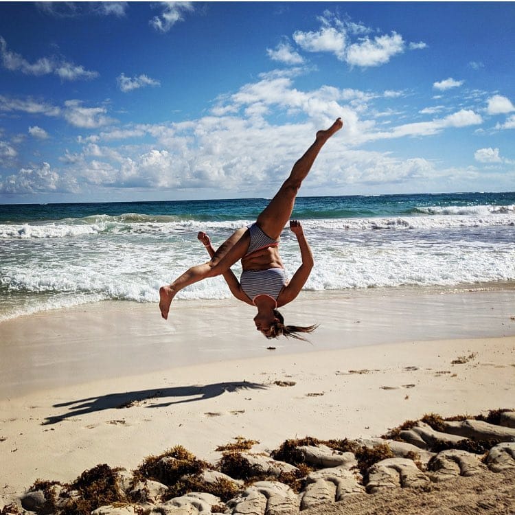 Post 10 by Lianne Laing on Instagram (image)