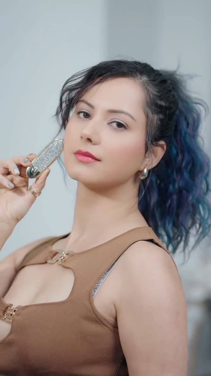Post 4 by Shail Sharma on Instagram (video)
