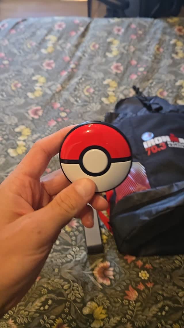 Post 10 by Poké Daxi on Instagram (video)