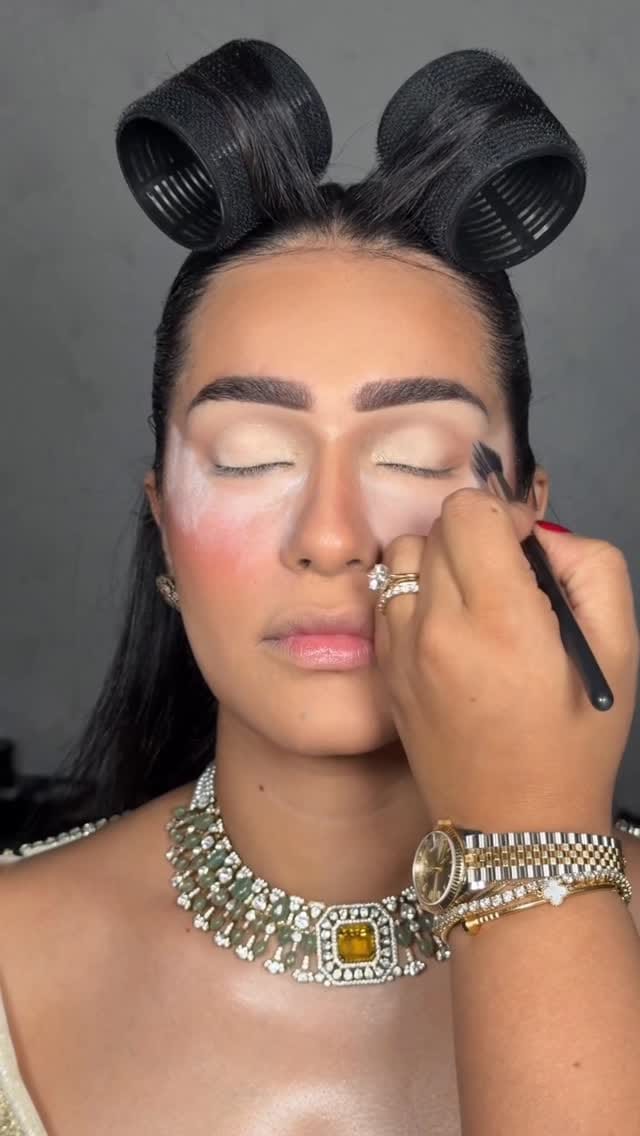 Post 6 by Sohal Toor | Makeup Artist on Instagram (video)