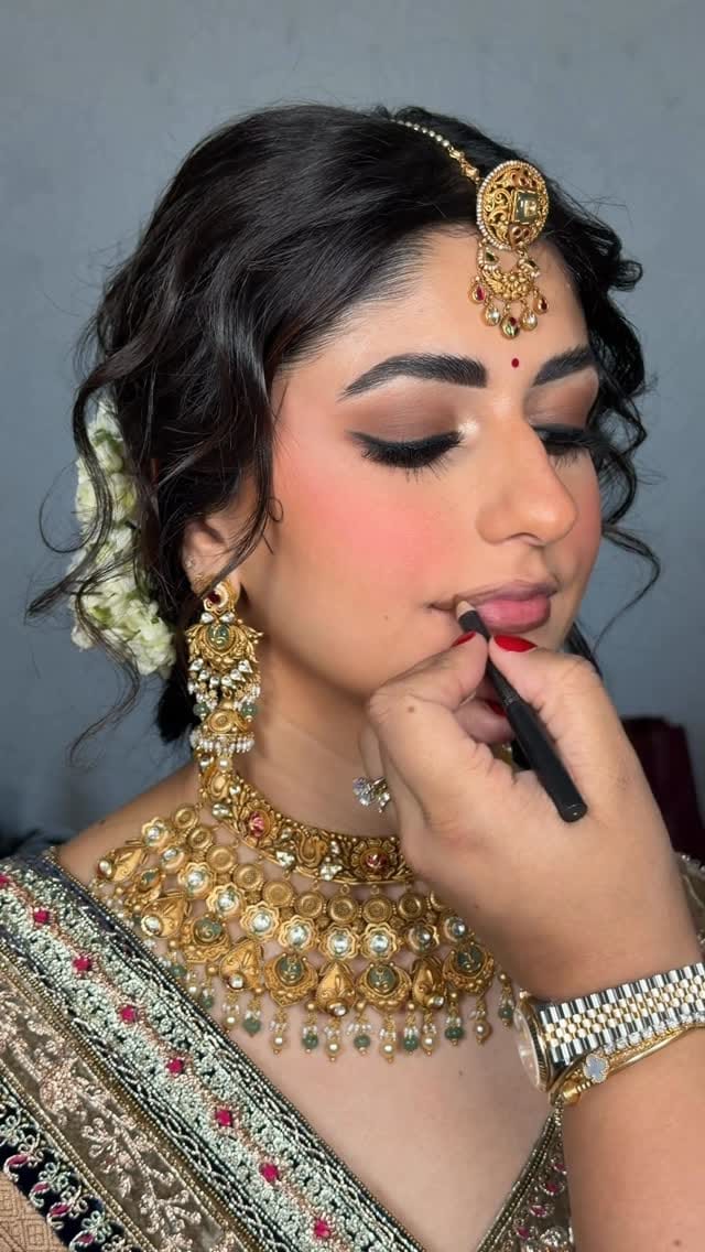 Post 3 by Sohal Toor | Makeup Artist on Instagram (video)