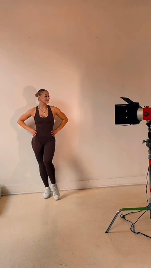 Post 9 by 𝑳𝒂𝒖𝒓𝒆𝒏 𝑲𝒊𝒏𝒔𝒊𝒆 on Instagram (video)