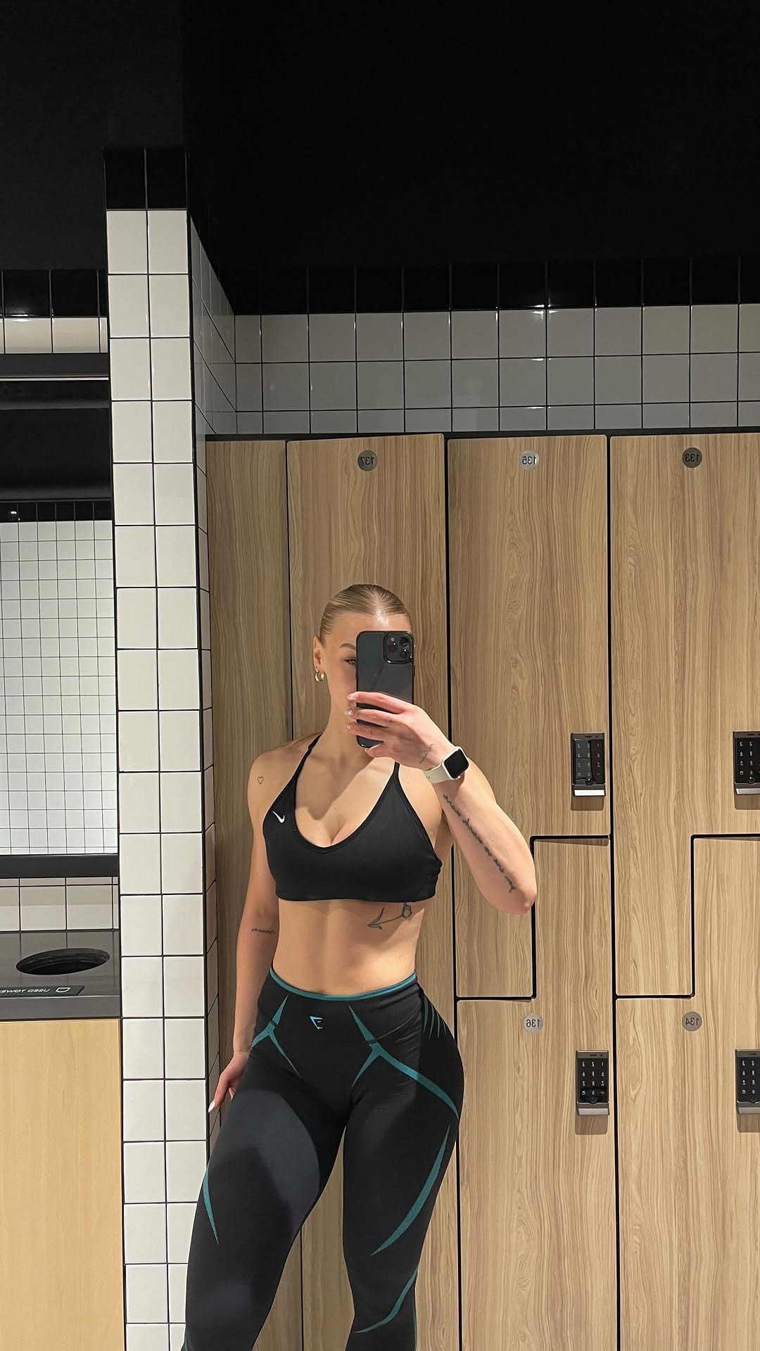 Post 5 by 𝑳𝒂𝒖𝒓𝒆𝒏 𝑲𝒊𝒏𝒔𝒊𝒆 on Instagram (video)