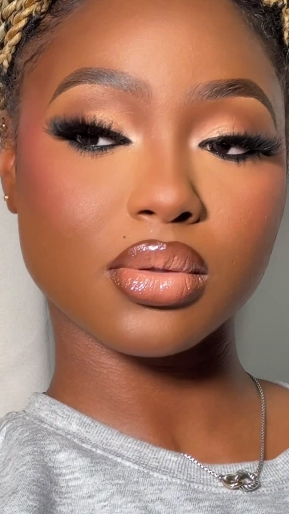Post 10 by Claudia Yeboah on Instagram (video)