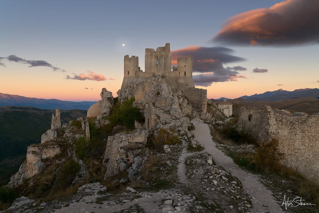 Post 2 by Artur Stanisz on Instagram (carousel)
