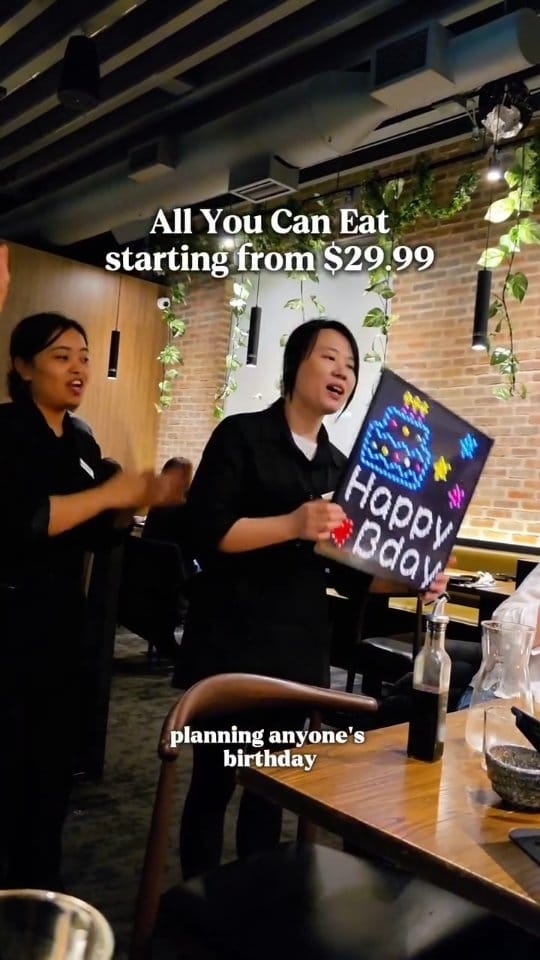 Post 4 by hRishi Toronto/GTA Food Blogger - Content Creator on Instagram (video)