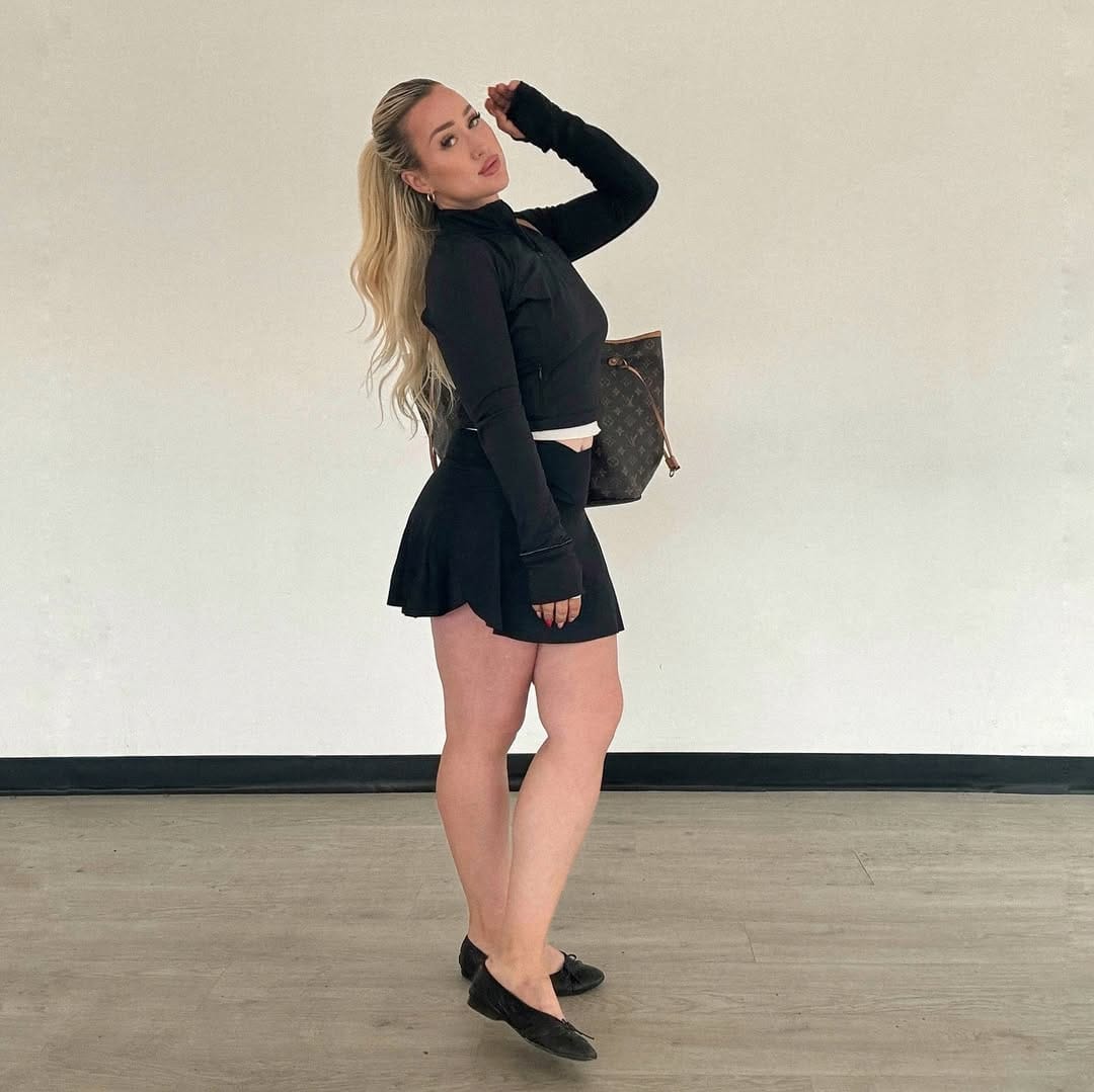 Post 5 by I T S   L I L L I  💕👸🏼 on Instagram (carousel)