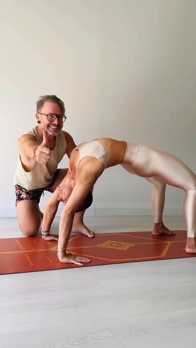 Post 8 by David and Jelena Yoga on Instagram (video)