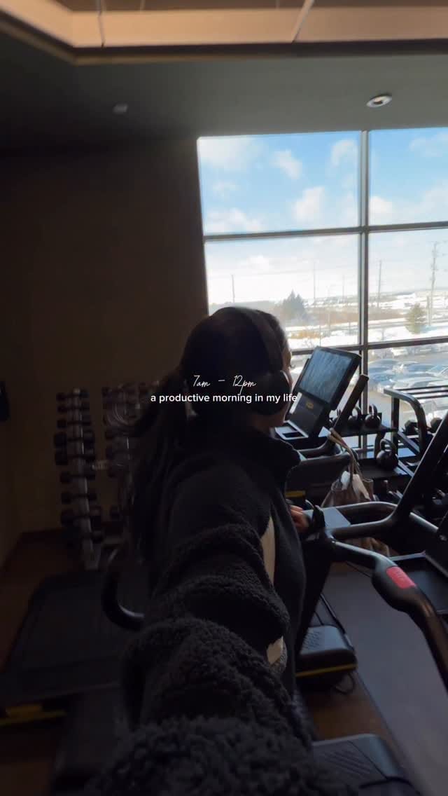 Post 1 by STRONG BY SIM on Instagram (video)