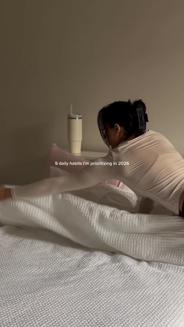 Post 9 by STRONG BY SIM on Instagram (video)