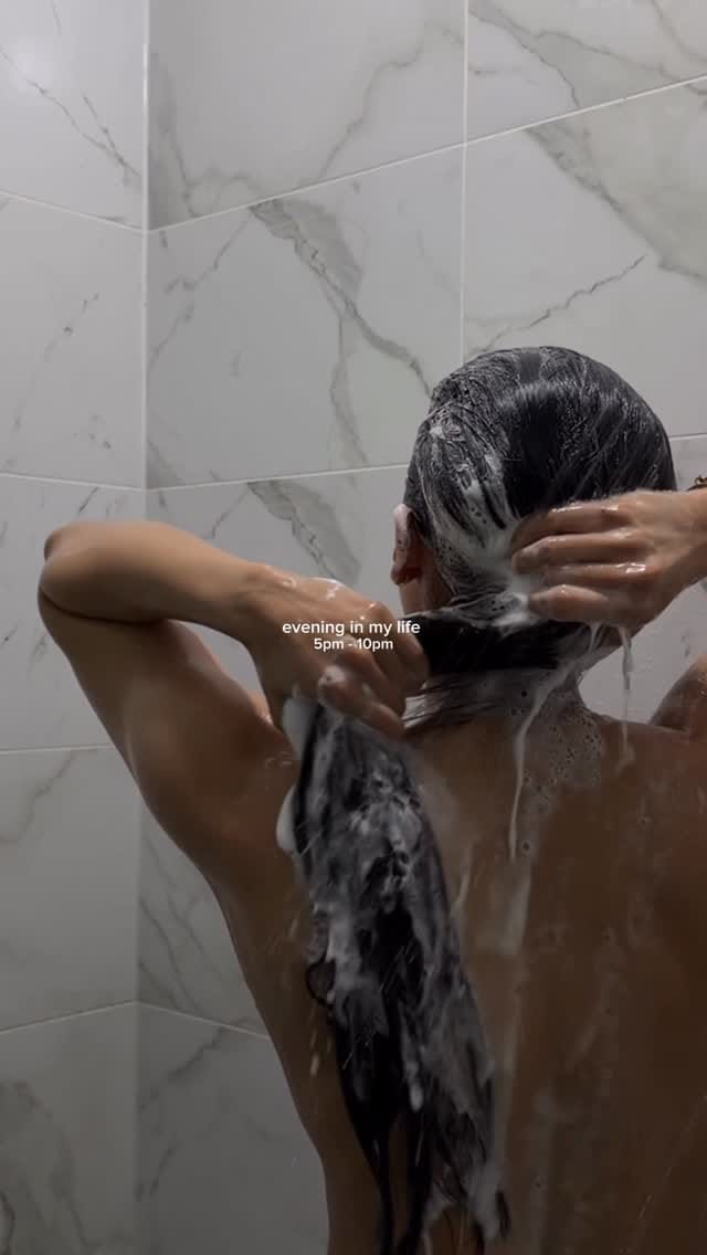 Post 10 by STRONG BY SIM on Instagram (video)