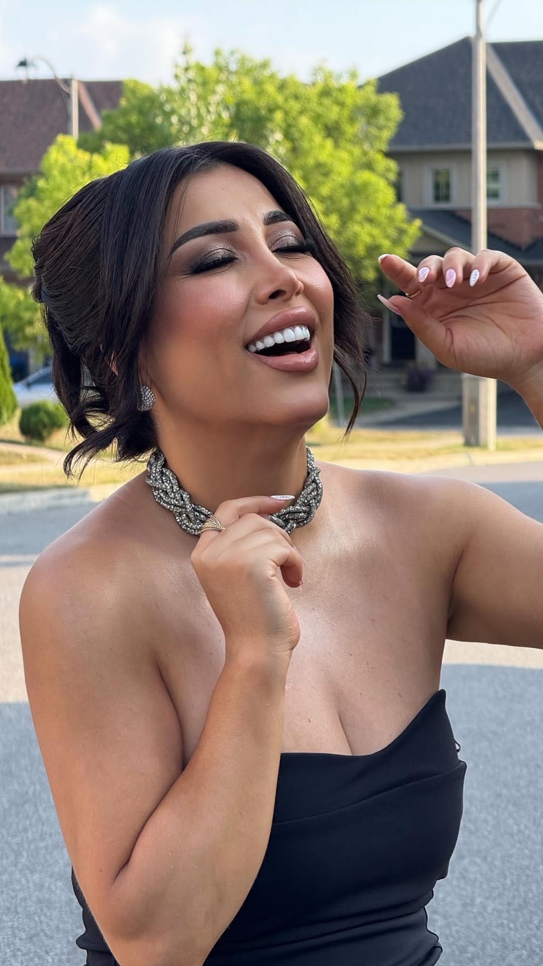 Post 2 by Miray Sadek on Instagram (video)