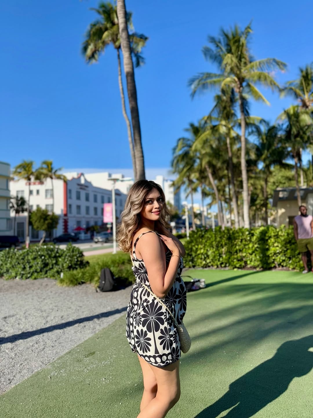 Post 1 by ✨𝓜𝓪𝓻𝔃𝓲 ✨ مرزاهنا".☺️ on Instagram (carousel)