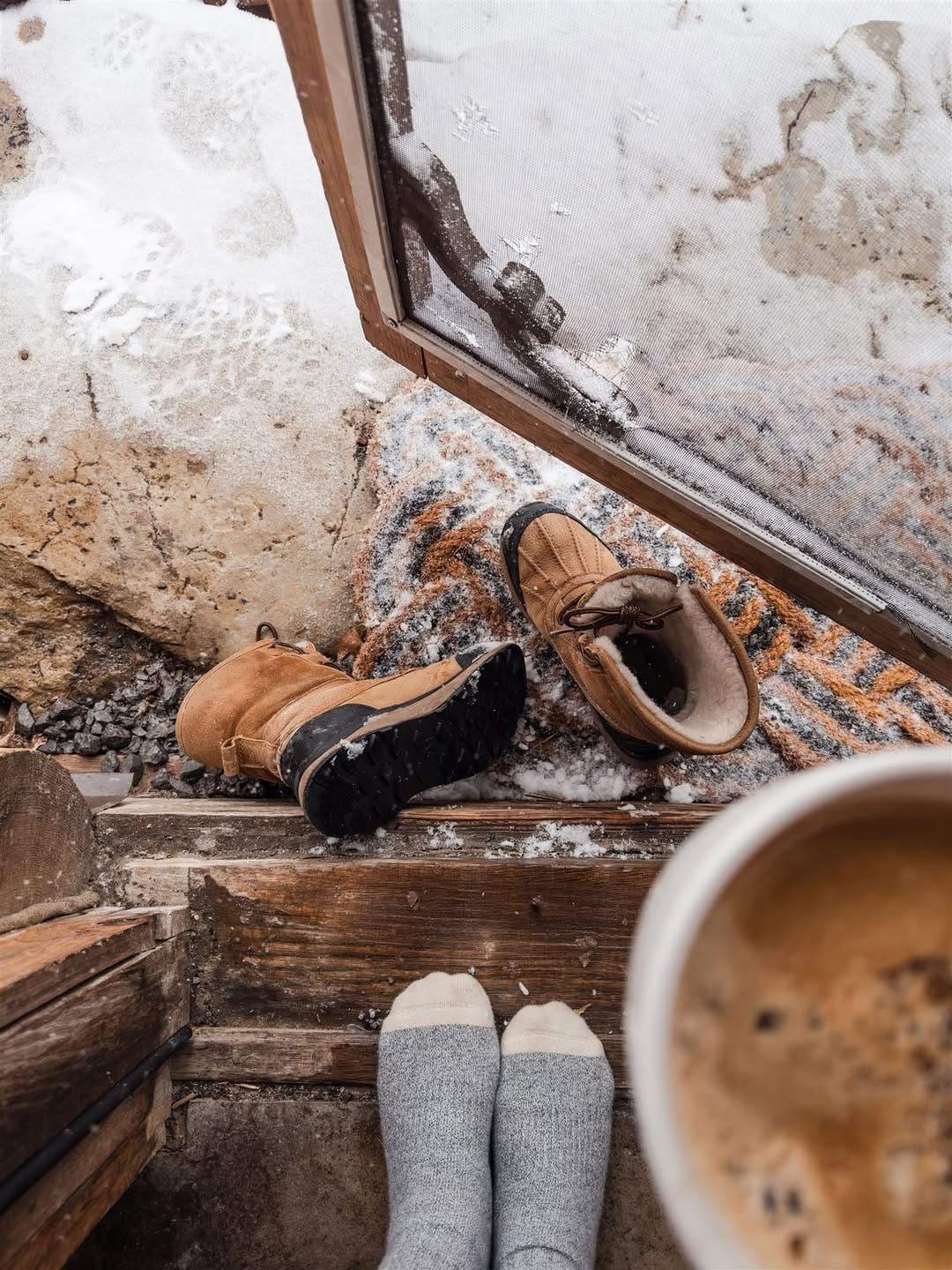 Post 5 by The Cabin Hunter | Airbnb, VRBO & Cabin Photographer on Instagram (carousel)