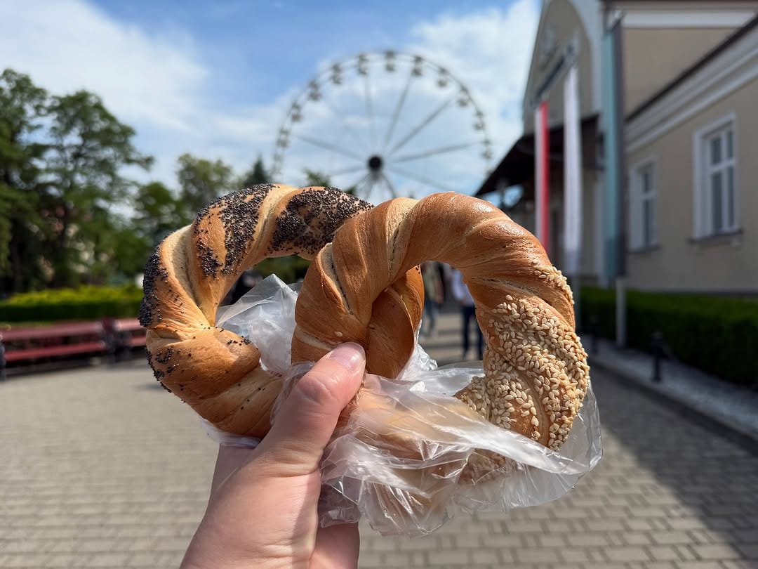 Post 4 by Cailin ONeil | Travel Blogger Halifax Influencer on Instagram (carousel)