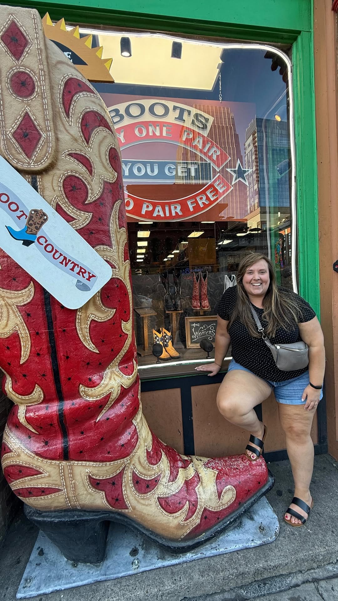 Post 9 by Cailin ONeil | Travel Blogger Halifax Influencer on Instagram (video)