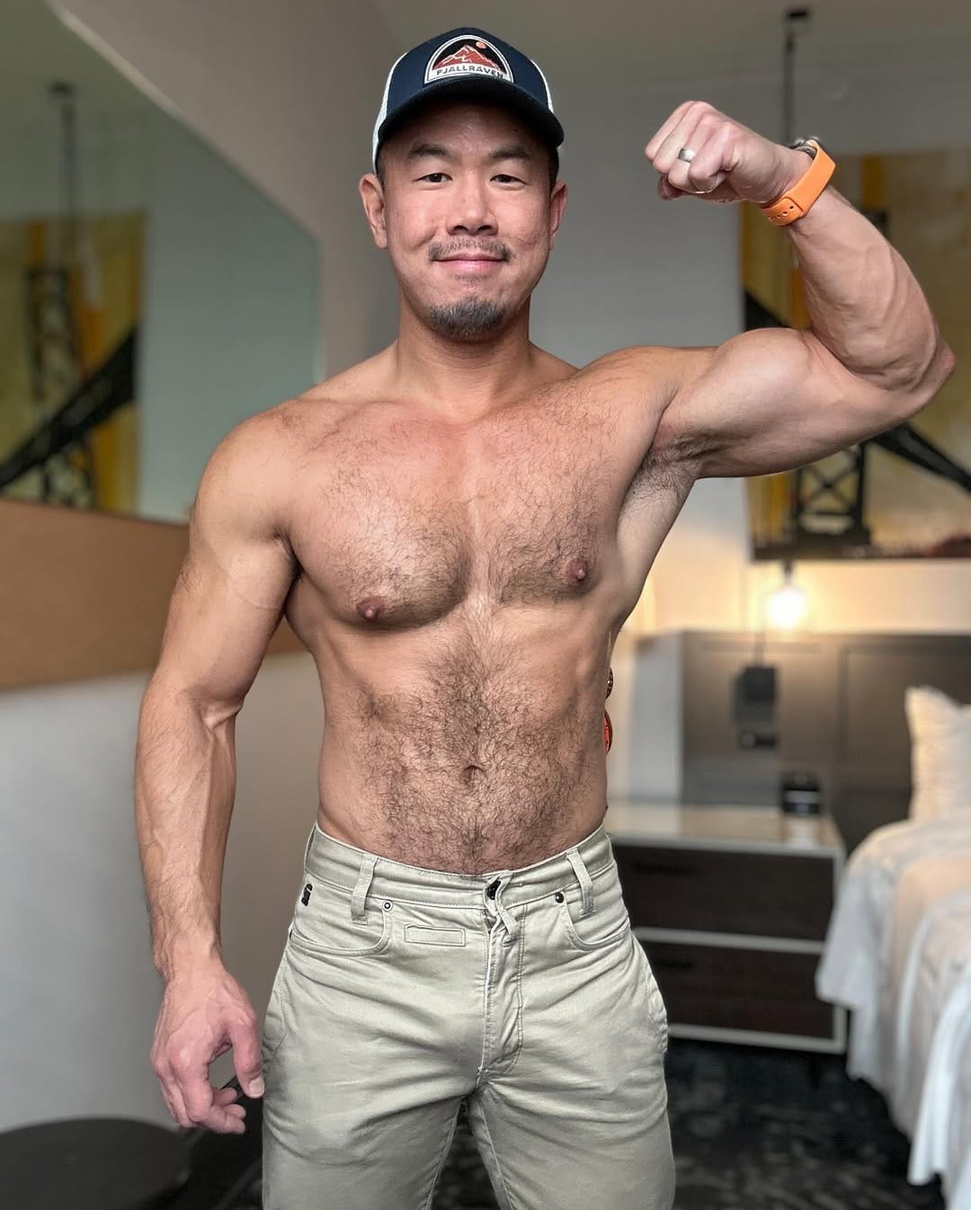 Post 10 by OH 🐼🇨🇦 on Instagram (carousel)
