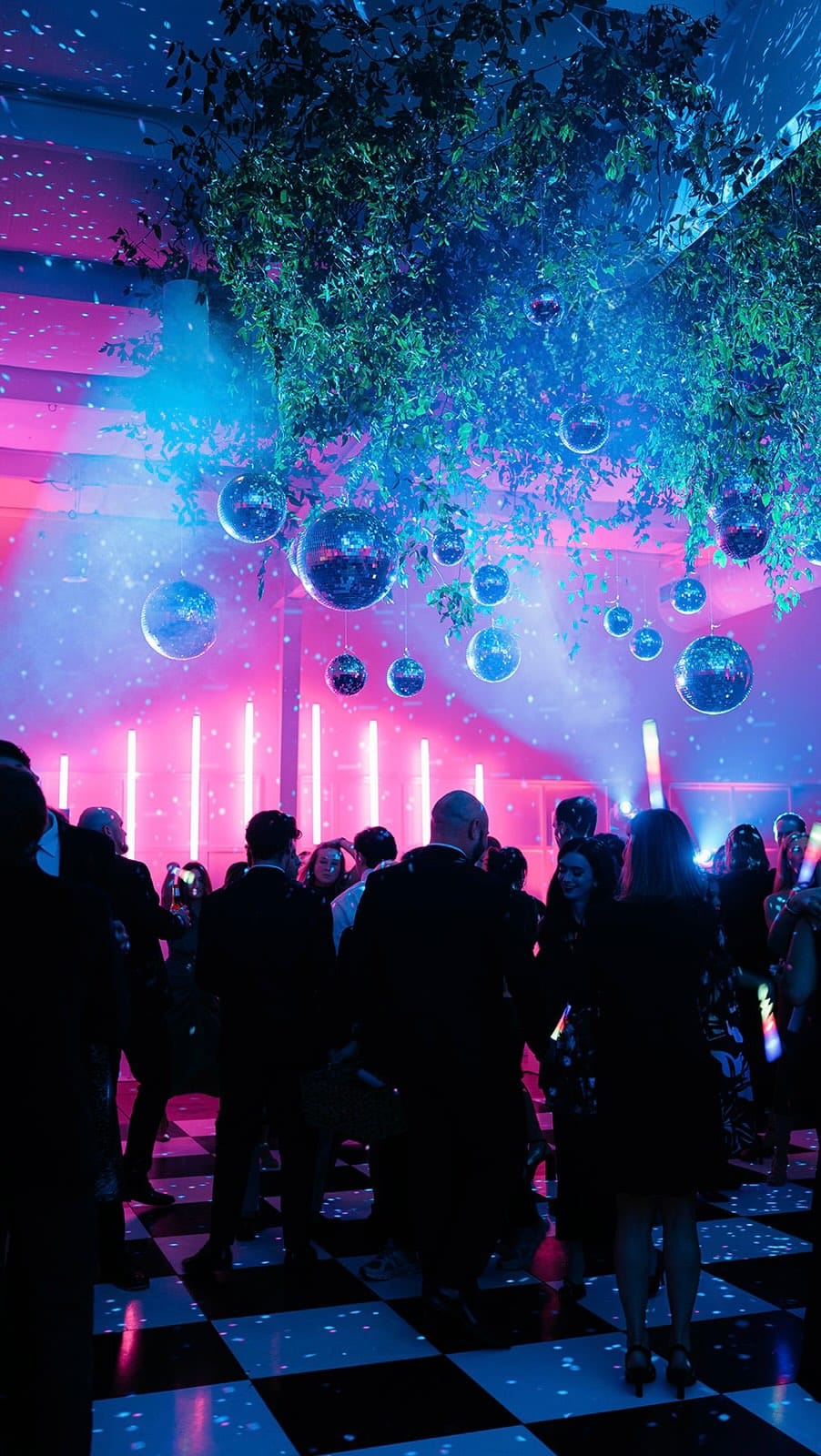 Post 2 by The Chase Collective | Wedding Photos + Films on Instagram (video)