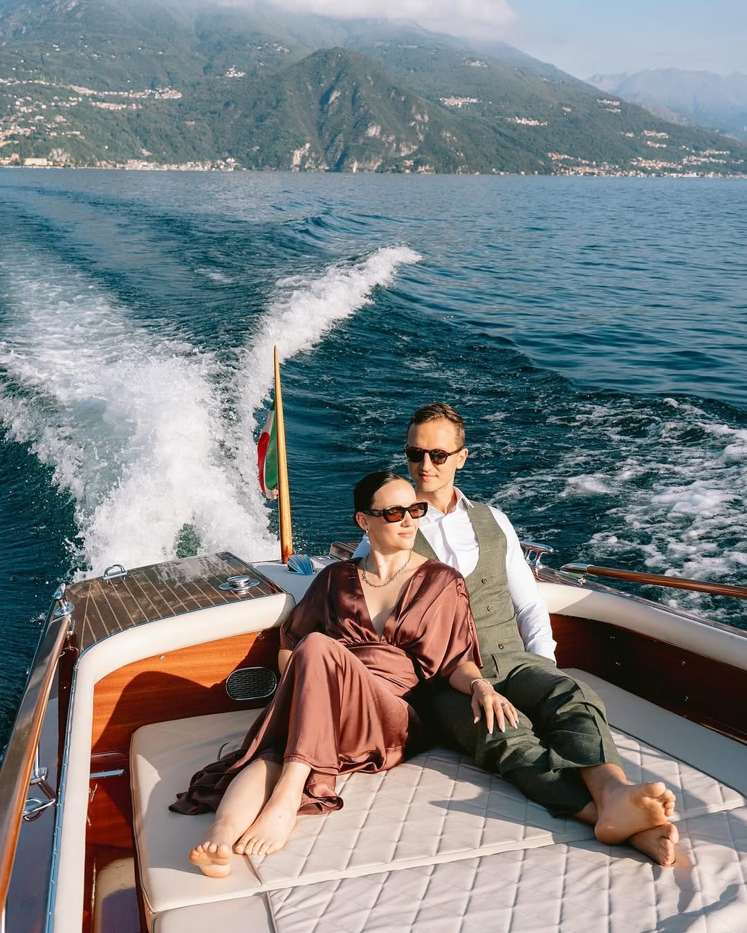 Post 8 by The Chase Collective | Wedding Photos + Films on Instagram (carousel)