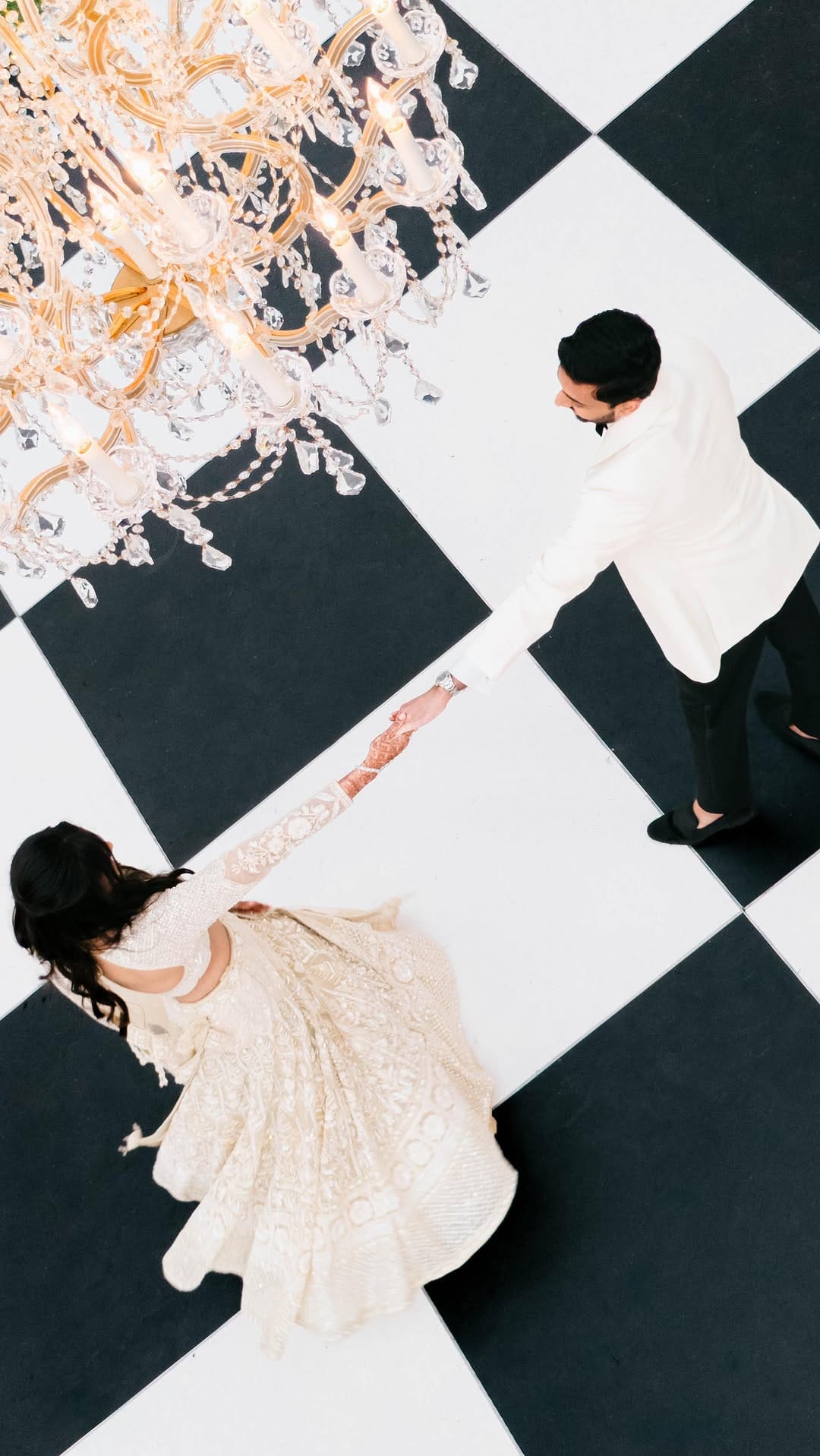 Post 5 by The Chase Collective | Wedding Photos + Films on Instagram (video)