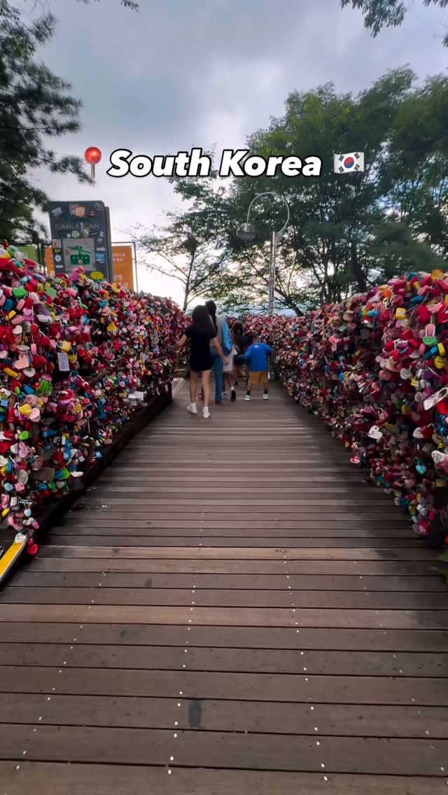 Post 7 by Zakir 🇵🇰🇰🇷🇻🇳🇯🇵🇹🇭🇨🇦 on Instagram (video)
