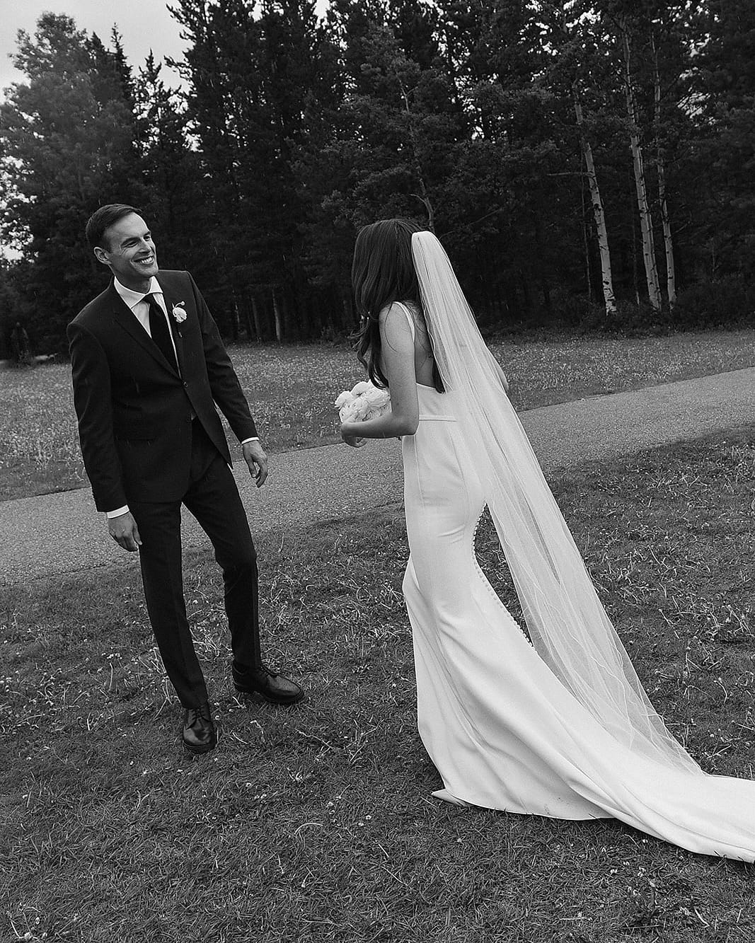 Post 8 by LUXURY WEDDING PHOTOGRAPHER on Instagram (carousel)