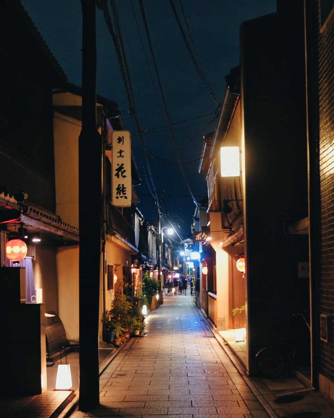 Post 3 by Trip With Us on Instagram (image)