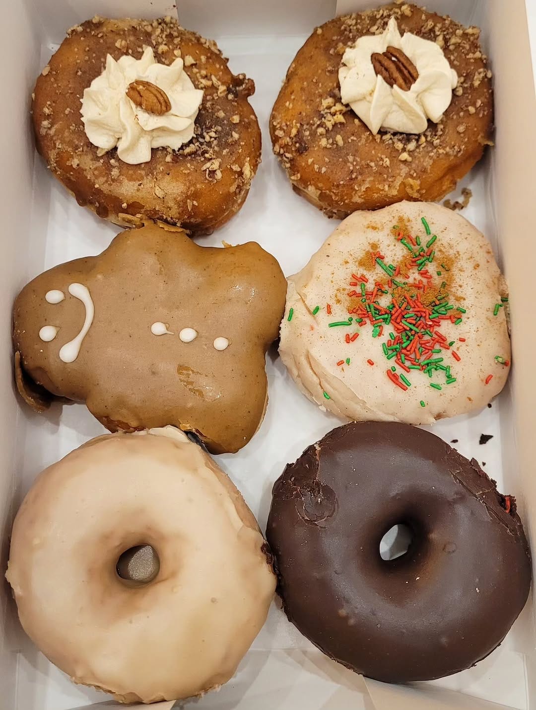Post 7 by Asha & Jey I  Cave In To the Crave 🇨🇦 on Instagram (image)