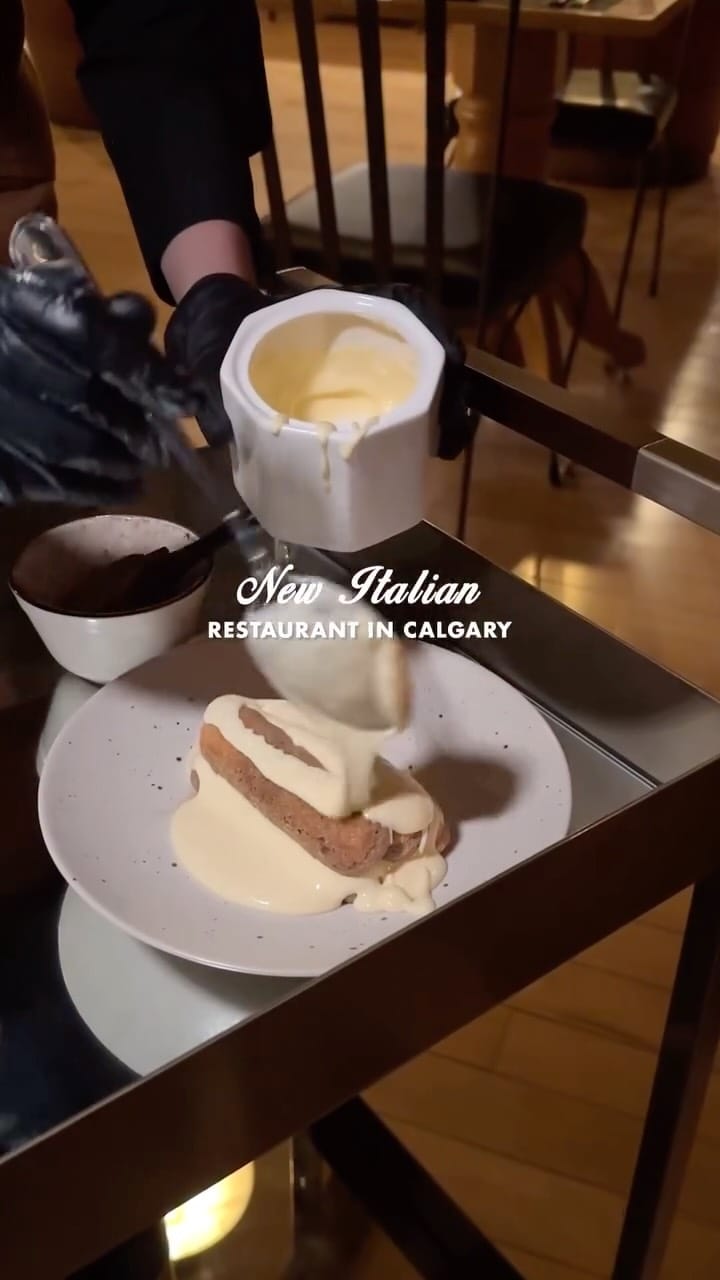 Post 2 by 𝗖𝗵𝗶𝗺𝗺𝘆𝗘𝗮𝘁𝘀 • yyc ♡ on Instagram (video)