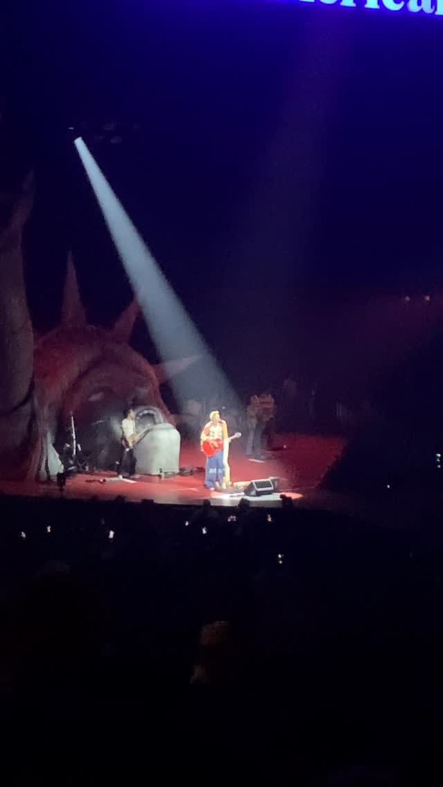 Post 3 by Andy Nemo Winder on Instagram (video)