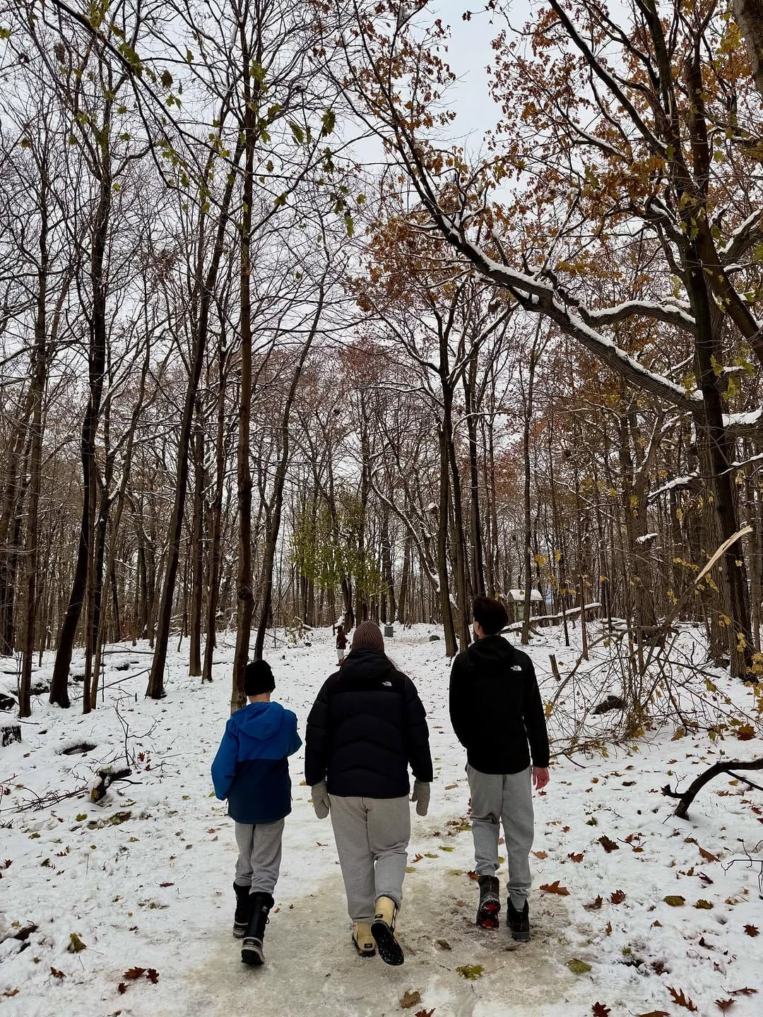 Post 10 by Midnight Mom on Instagram (image)