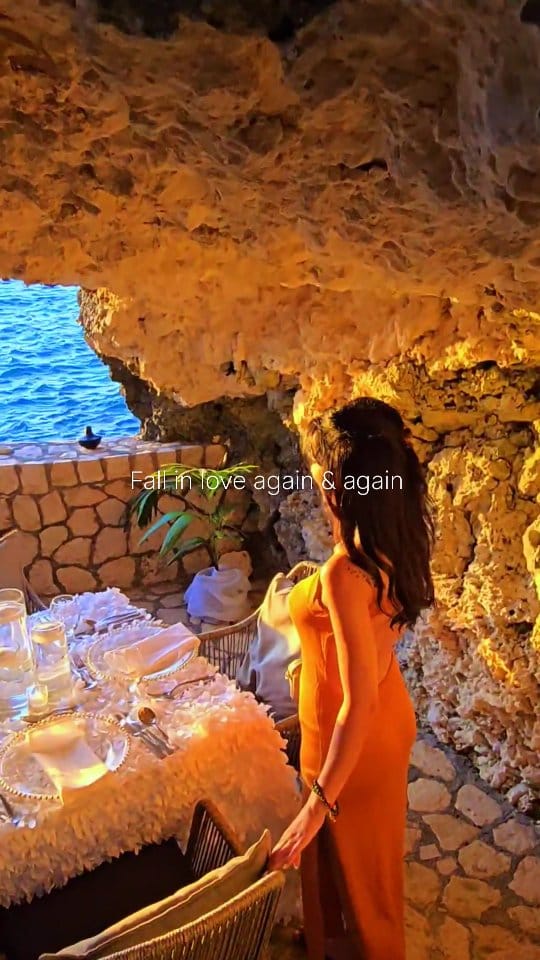 Post 6 by Wafa Mahbouli on Instagram (video)