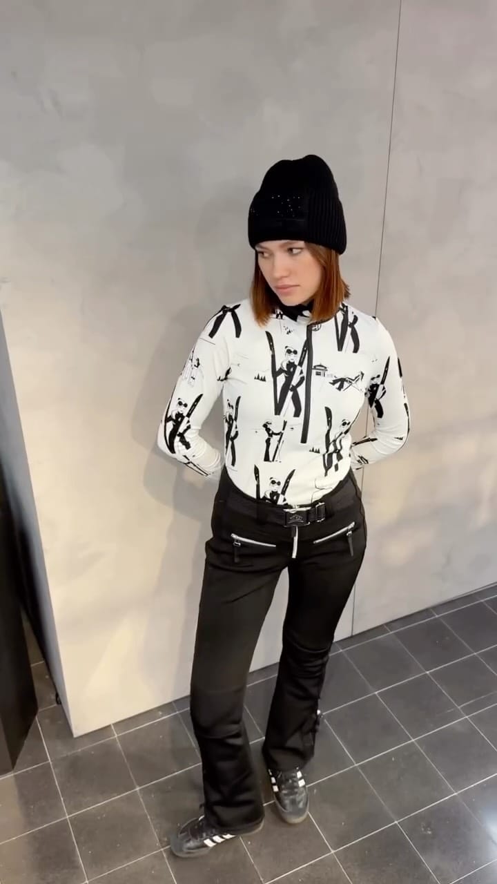 Post 10 by Oberpollinger on Instagram (video)