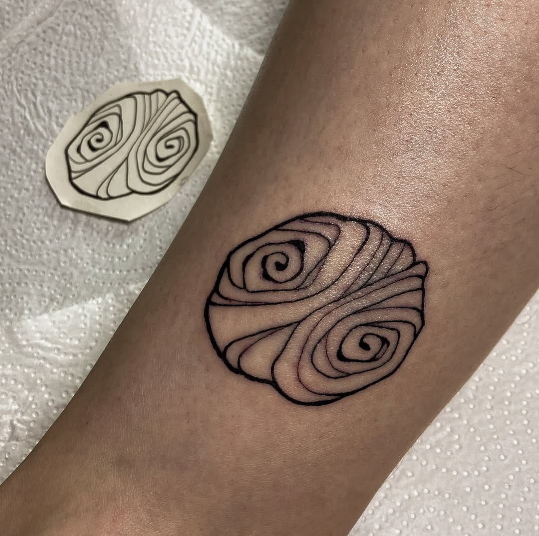 Post 7 by Riekje Knobloch | Tätowierungen on Instagram (carousel)