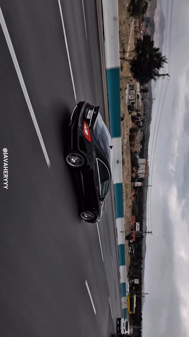 Post 2 by Mercedes-Benz Iran JavaherY💎 on Instagram (video)