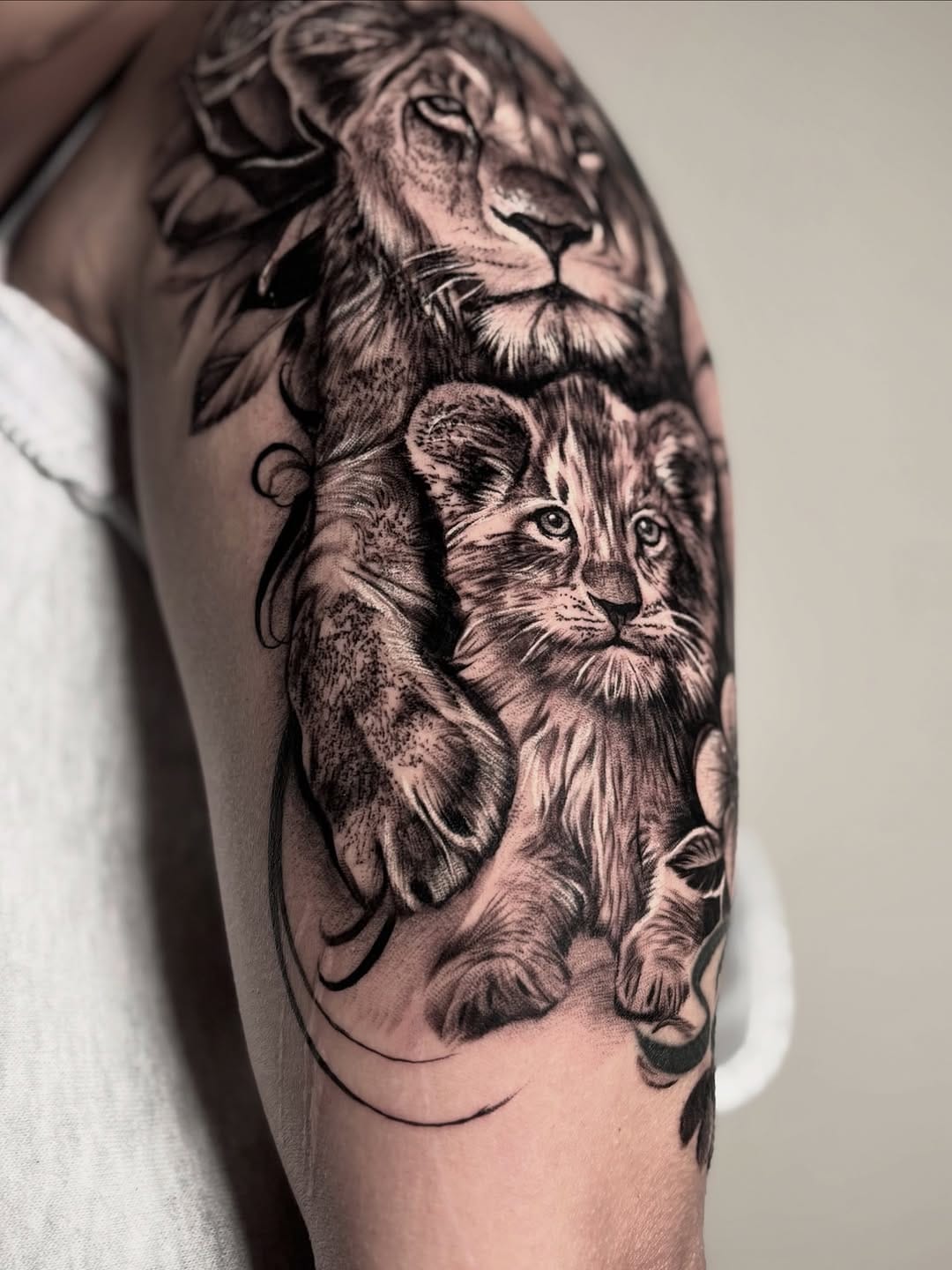 Post 1 by LSD TATTOO BERLIN on Instagram (carousel)