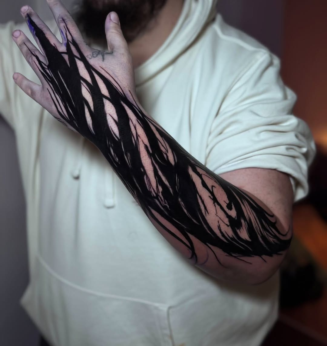 Post 6 by LSD TATTOO BERLIN on Instagram (carousel)